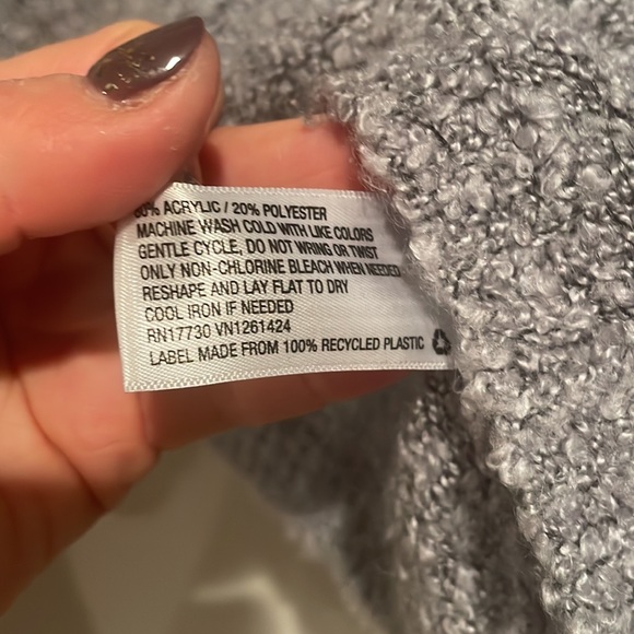 Cropped Cozy Shrug Cardigan Wild Fable Lilac Purple Fuzzy V-Neck Sz Small - Picture 3 of 5